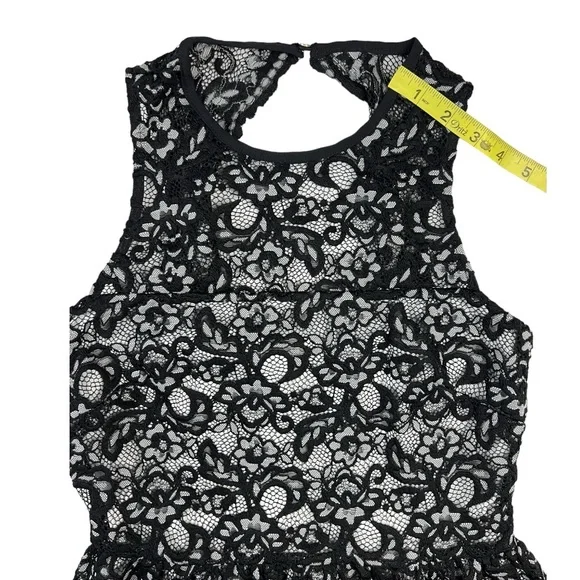 Reitmans Black & White undertone Floral Lace Sleeveless Sheath Dress Sz:2 - Picture 5 of 9